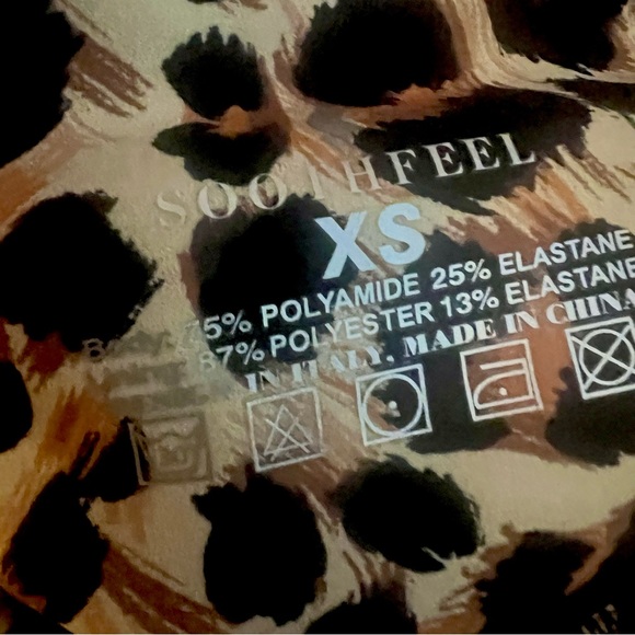 Soothfeel Pleated Tennis/Golf Skirt NWT Size Small - Picture 11 of 11